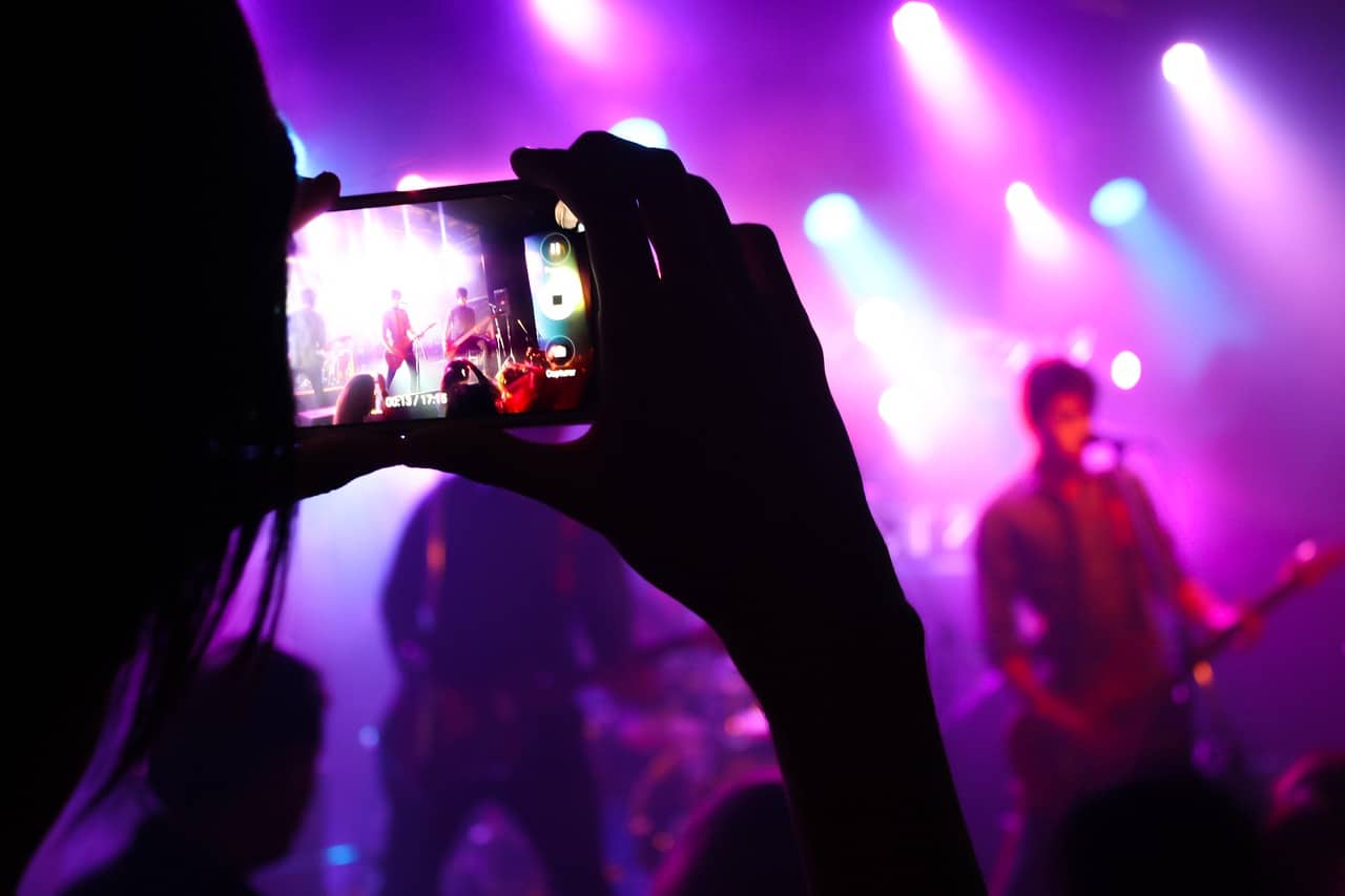Live-Video: Instagram erlaubt Teilen per Story